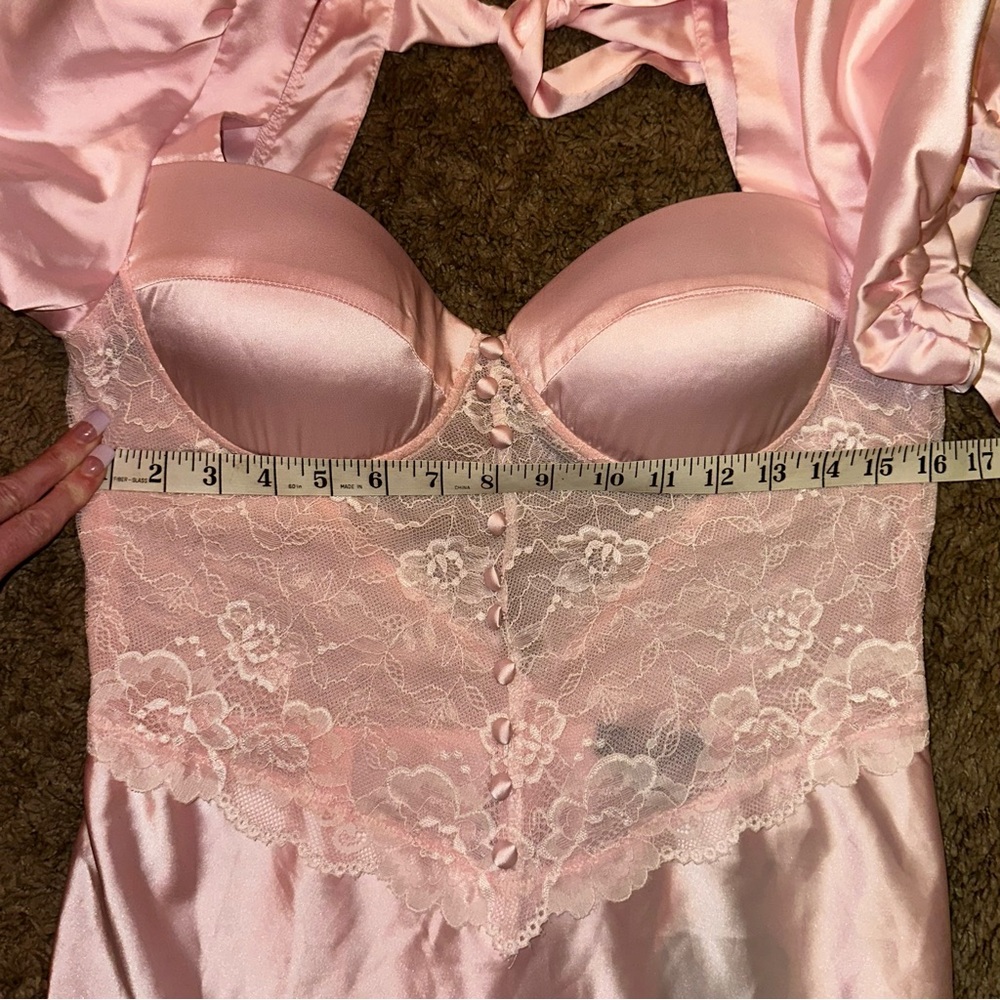 Unholy Dolls Kill ‘BELLE KISS’ Pink Satin Lace Gown NWT XL - Picture 15 of 16